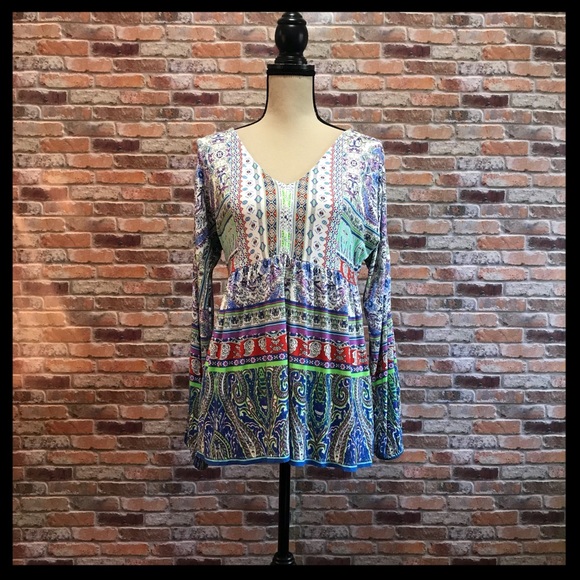 Boston Proper Tops - Boston Proper Printed V-Neck Top